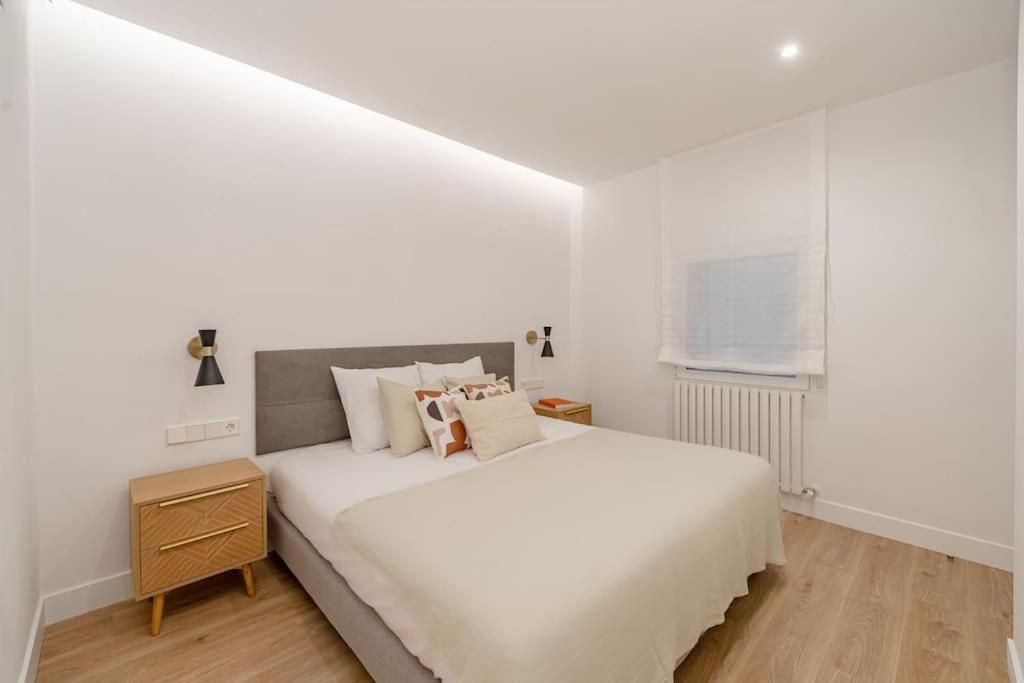 Centro XIV Calle Mayor 3Br 3Bh Apartment มาดริด ภายนอก รูปภาพ